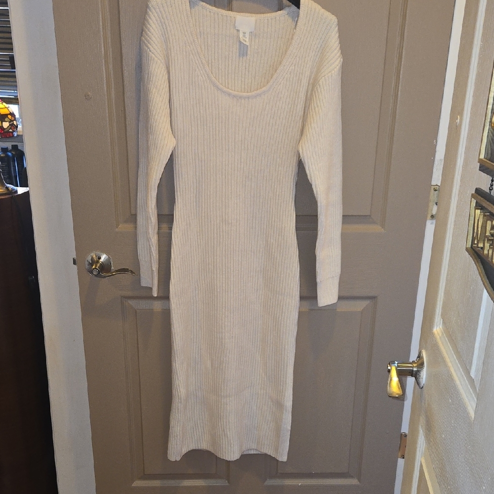H&M Off-White Long Sleeve Ribbed Dress